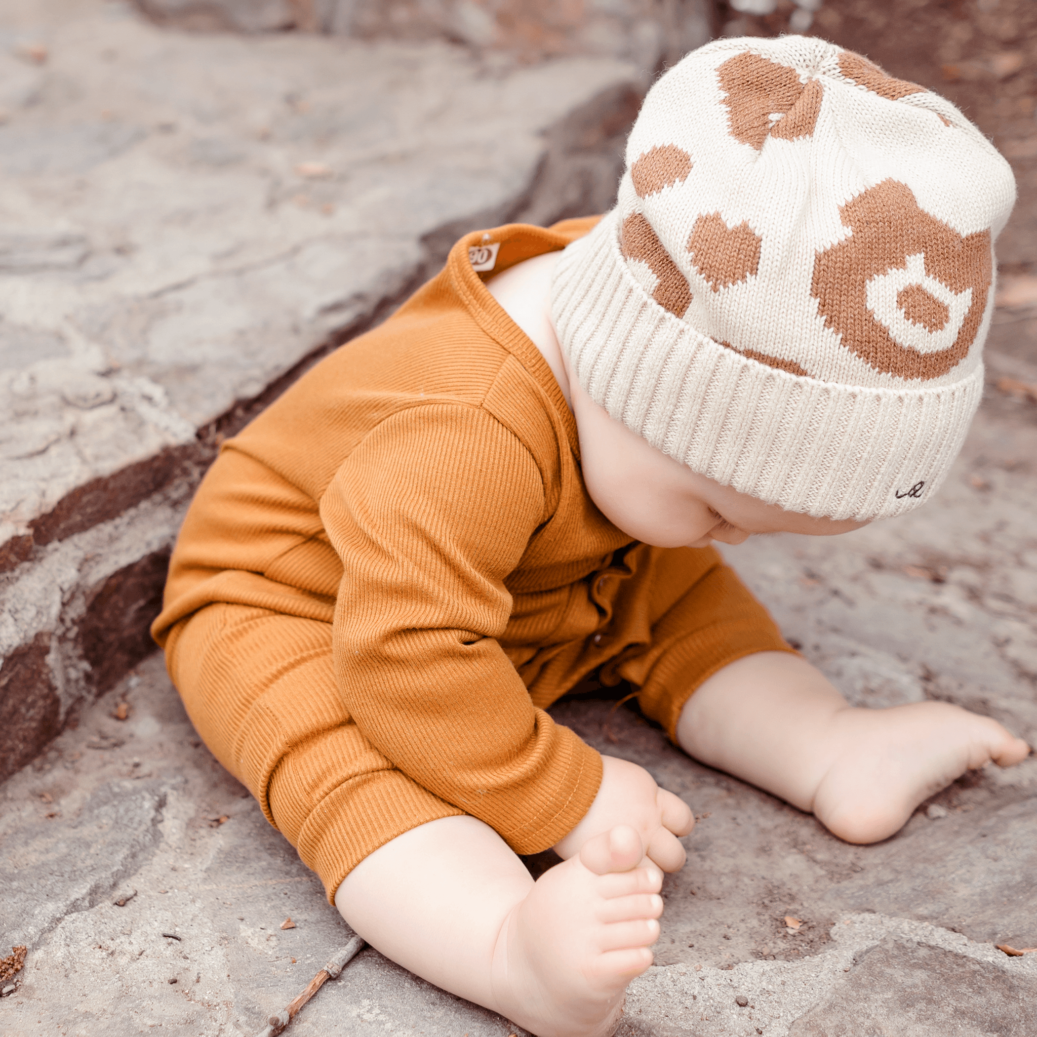 Anise & Ava's cotton cashmere jacquard beanie with motifs pulled out from our own exclusive hand drawn artwork. Made for both babies & kids, boys and girls. Perfect for Fall & Spring with easy care. 